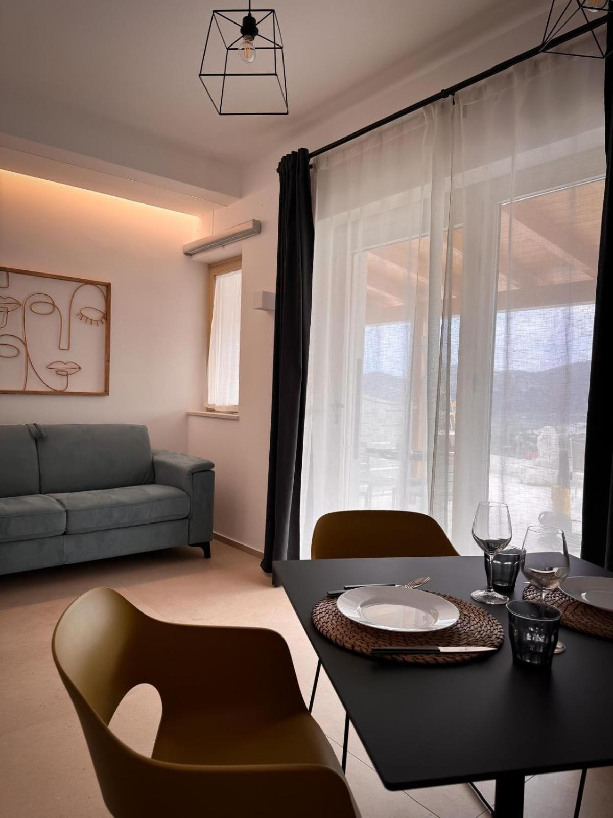 Aura Apartments Mattinata Extérieur photo