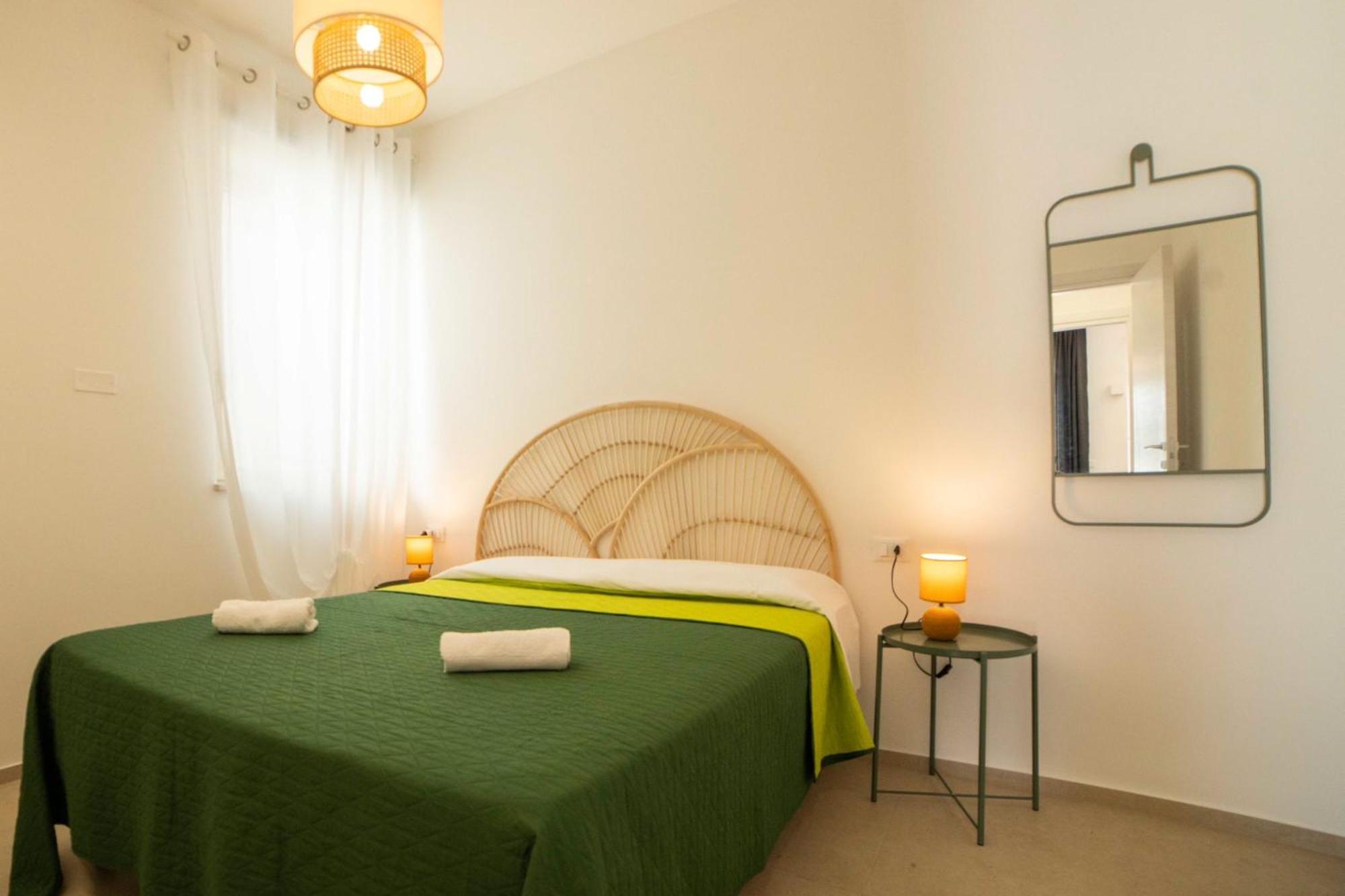 Aura Apartments Mattinata Extérieur photo