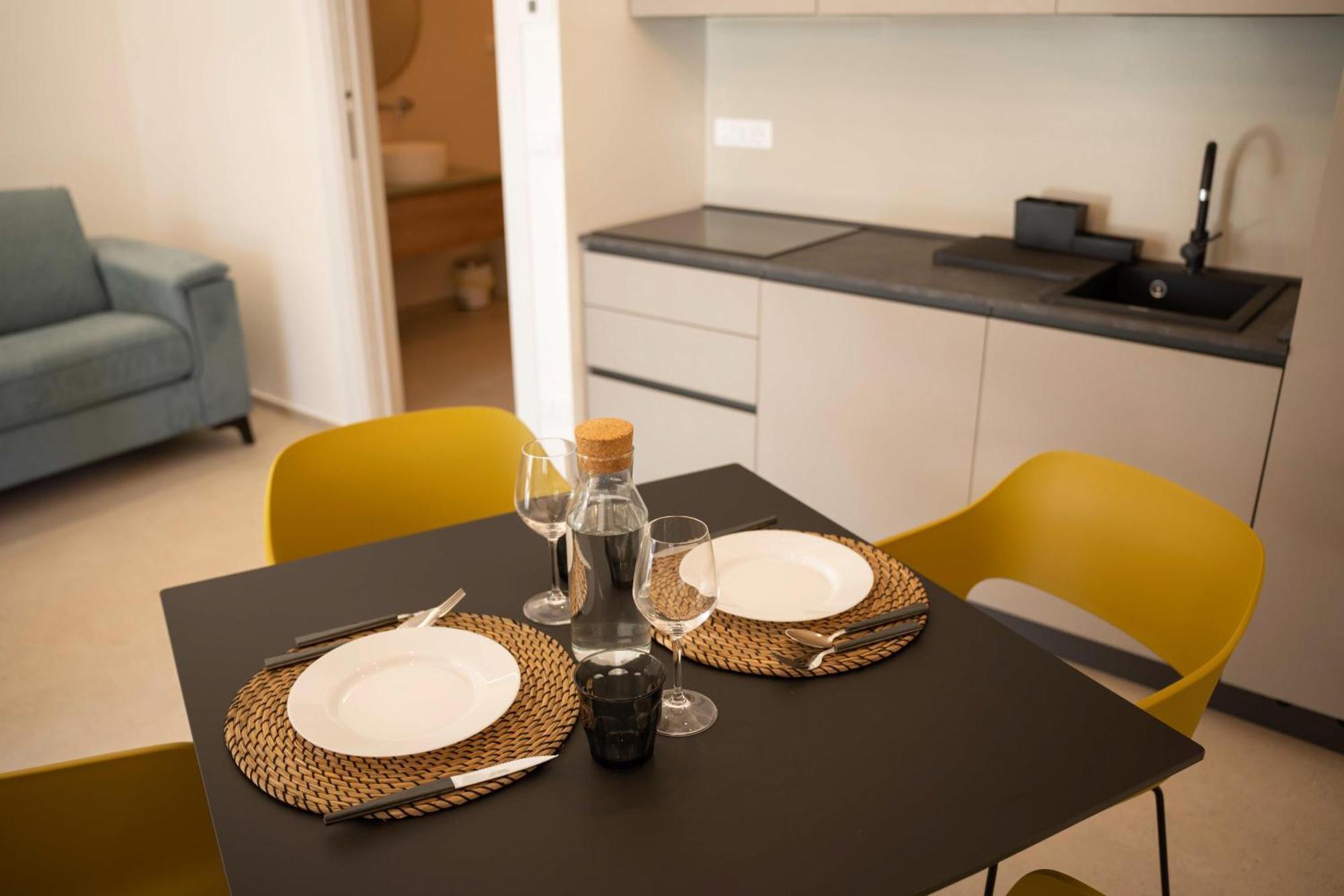 Aura Apartments Mattinata Extérieur photo